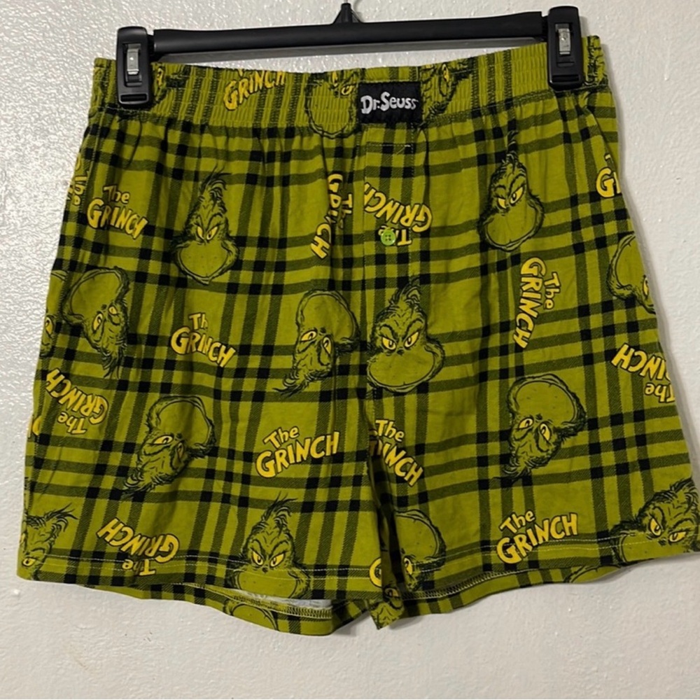 Dr. Seuss ‘The Grinch’ Sleep Short in Size Medium